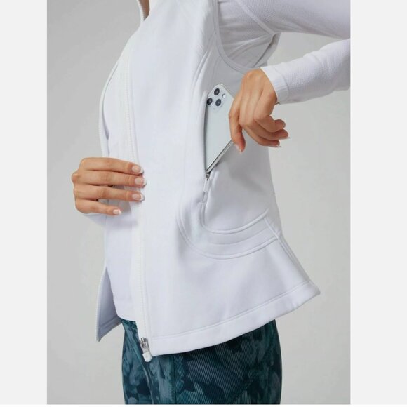 Athleta Evolve Fleece Vest white with reflective detail XL tall - Picture 2 of 9